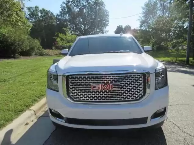 مستعملة GMC Unspecified للبيع في الدوحة #6168 - 1  صورة 